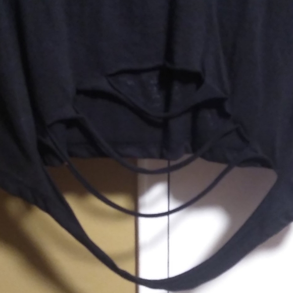 Distressed t-shirt - Picture 7 of 8